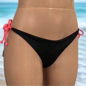 NWT Basta Swim Reversible Black and White Coral String Bikini Bottoms Size M